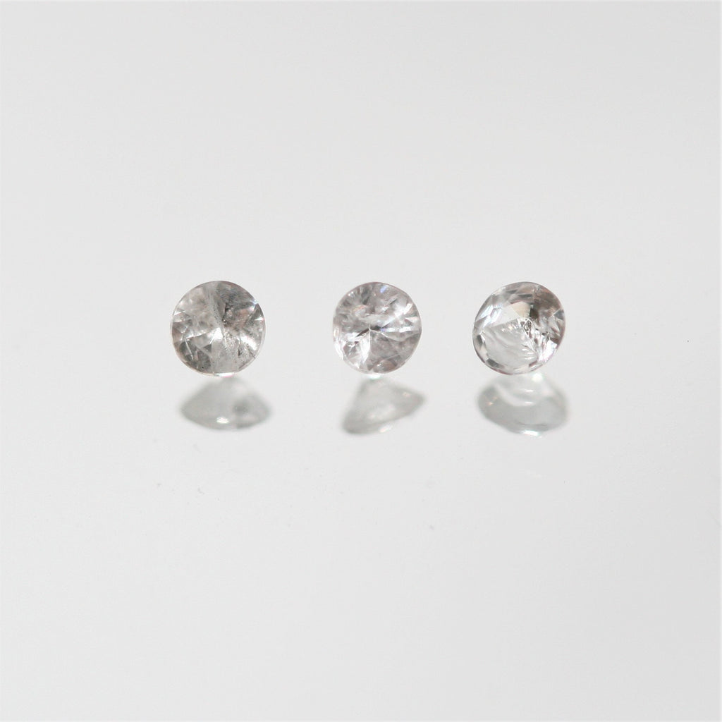 Lote de Zafiro Blanco Facetado Redondos de 2mm - Lote de 2 Quilates