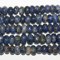 Perles rondelles lisses irrégulières en sodalite St de 15 pouces (10 x 6 mm). Longueur approximative du fil : 39 cm.