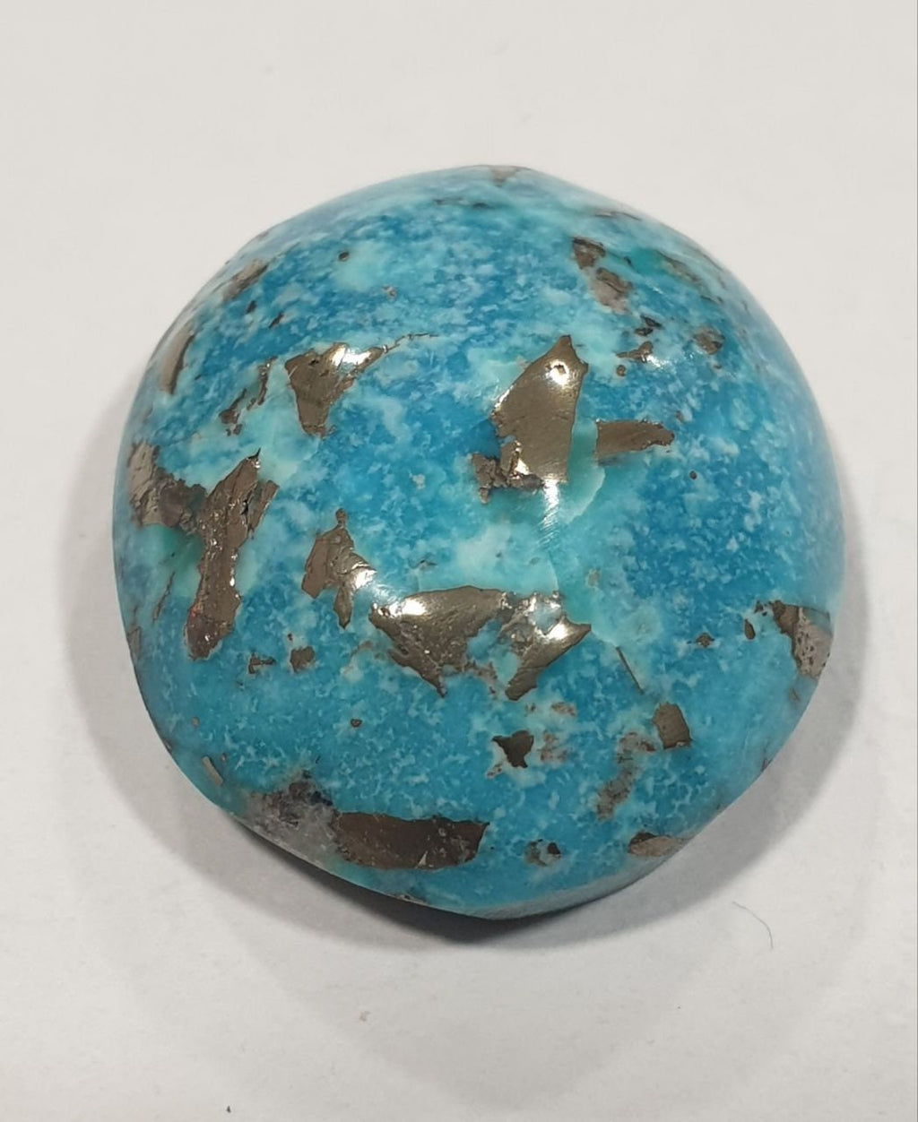 Cabochon ovale en turquoise naturelle de grande taille (24,2 x 20,3 mm, 34 carats)