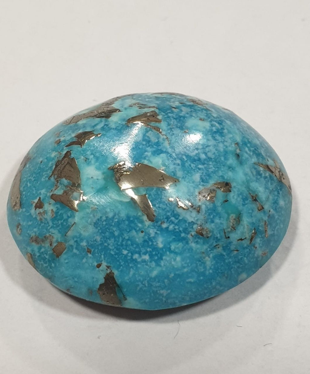 Cabochon ovale en turquoise naturelle de grande taille (24,2 x 20,3 mm, 34 carats)
