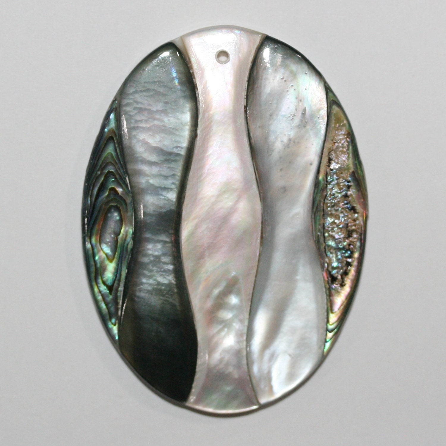 Colgante ovalado de nácar (54 x 40 mm) - Colgantes de nácar natural y concha - Nácar