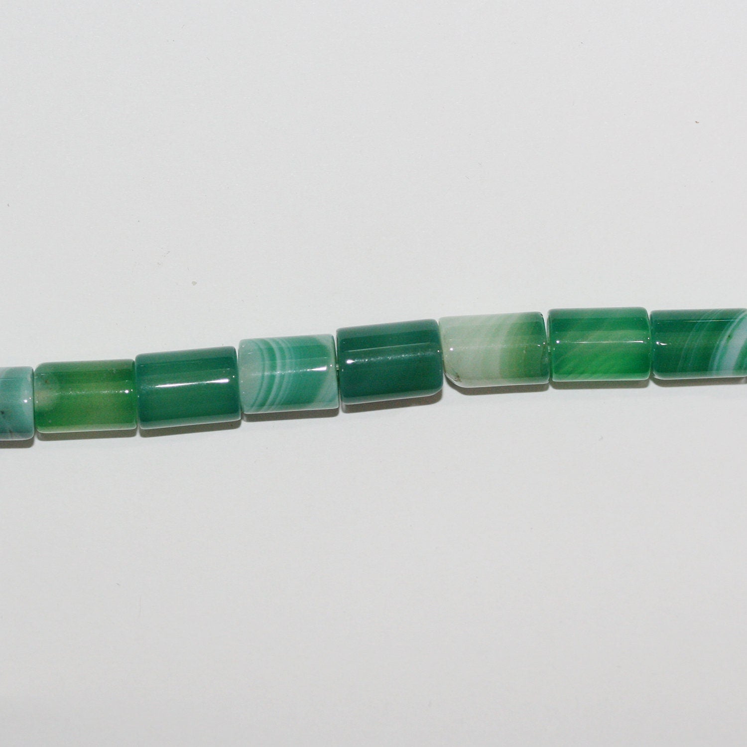 Perles cylindriques lisses en agate à rayures vertes St 15" 11x8mm.-Rig 39cm.