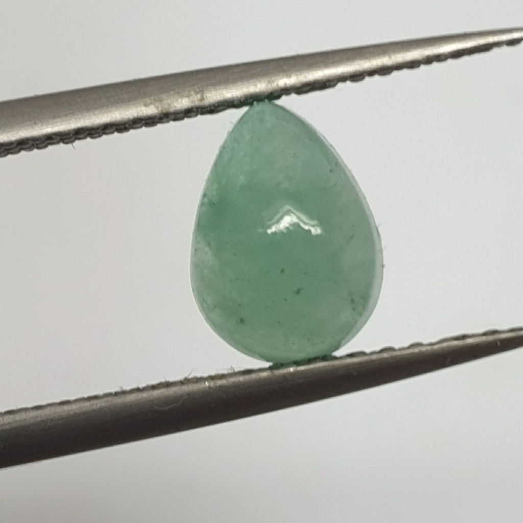 Emerald Smooth Drop Cabochon 8.1x5.8mm. (1ct.)