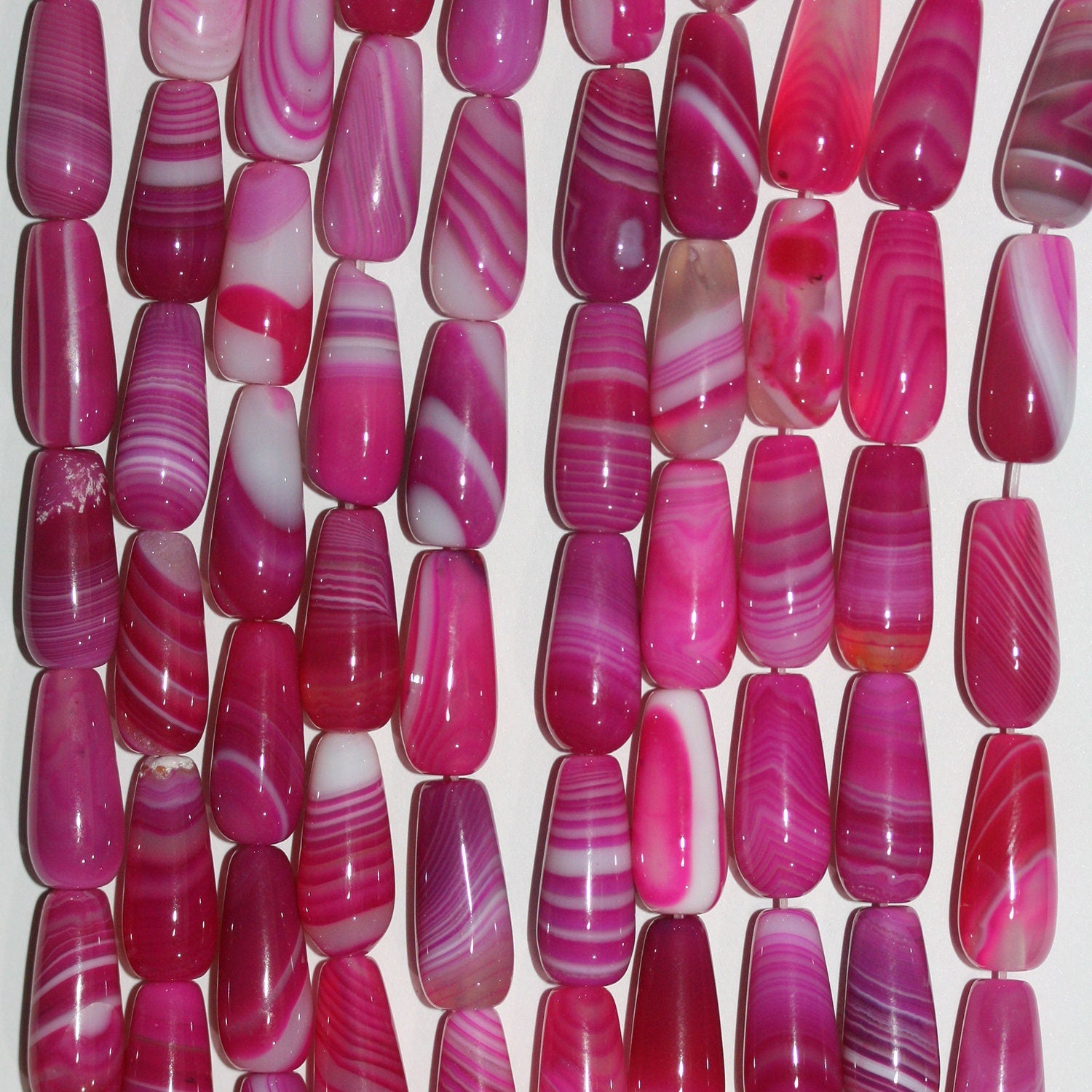 Perles en goutte lisses en agate St Fuchsia Stripe 15" 20x8mm.-Rig 39cm.
