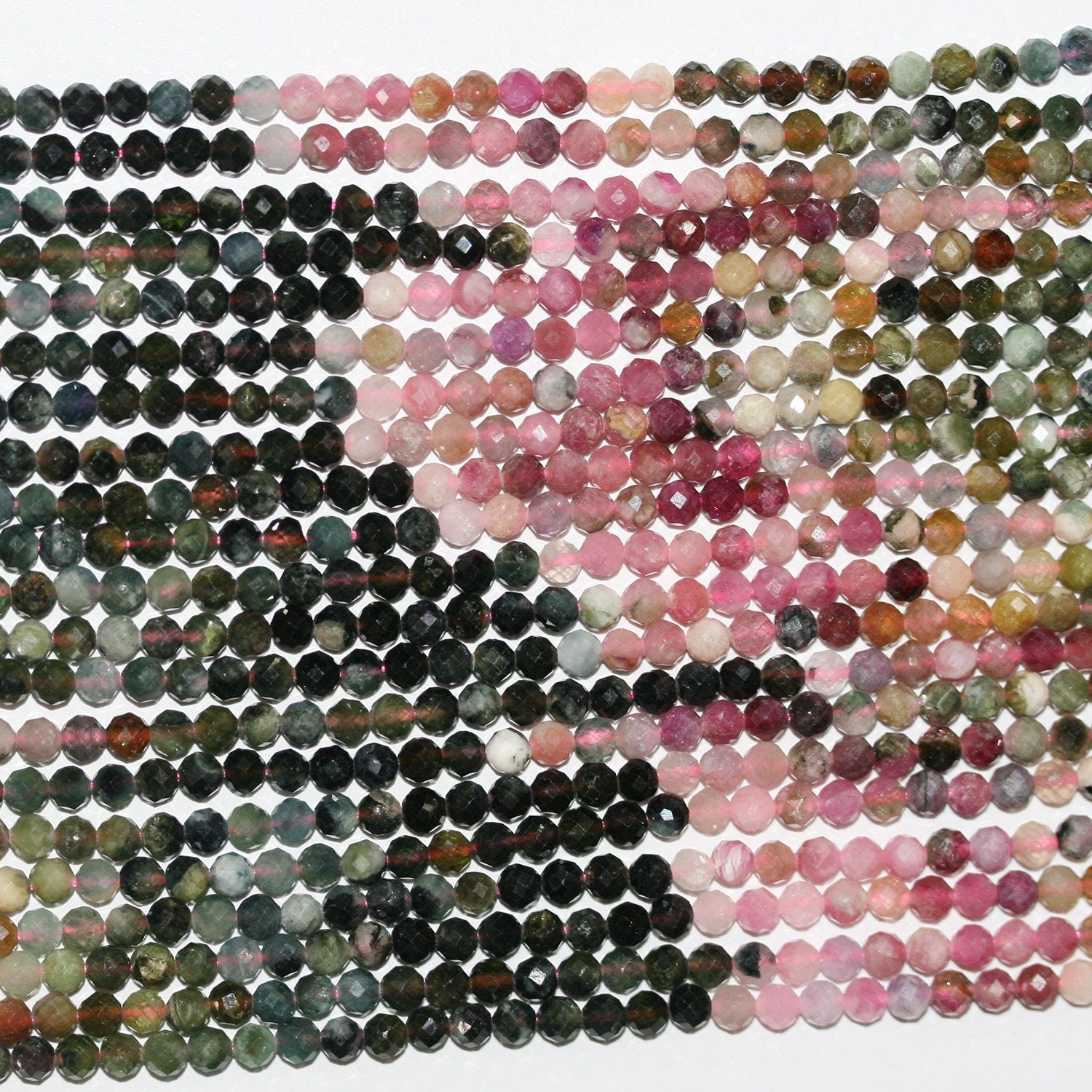 Cuentas redondas facetadas de turmalina St. de 16", 3-3,5 mm, hilo de 40 cm.