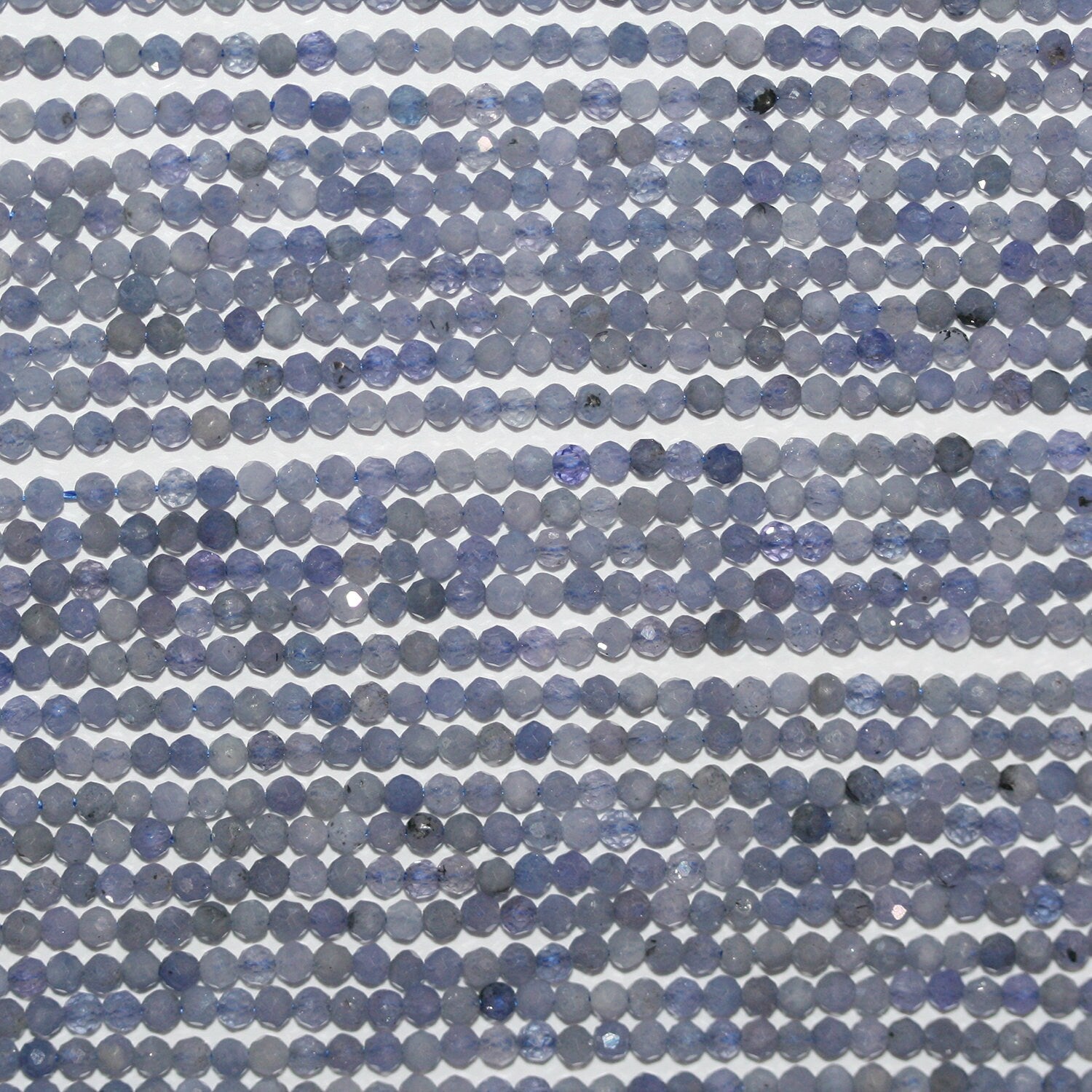 Perles rondes à facettes en tanzanite St de 15 pouces, 2 mm, brin de 39 cm.