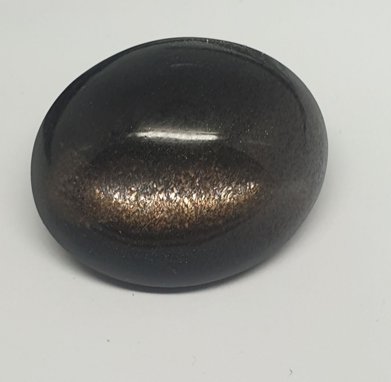 Cabochon ovale lisse en diopside Big Black Star, 23,8 x 19,6 mm (41,3 ct) - Astérisme parfait, qualité supérieure