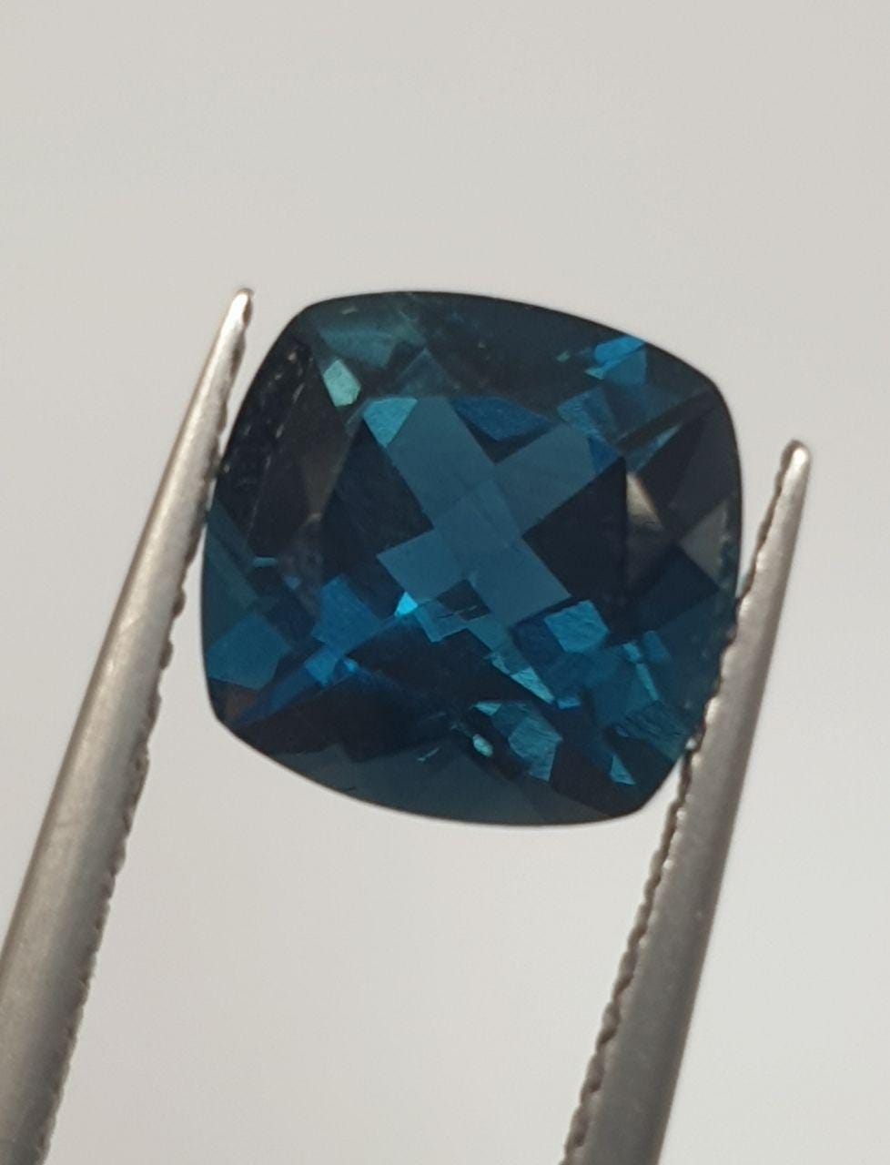 1 Pc London Blue Topaz Faceted Square 8.5mm 2.8 ct  Brilliant Cut - Natural Gemstone