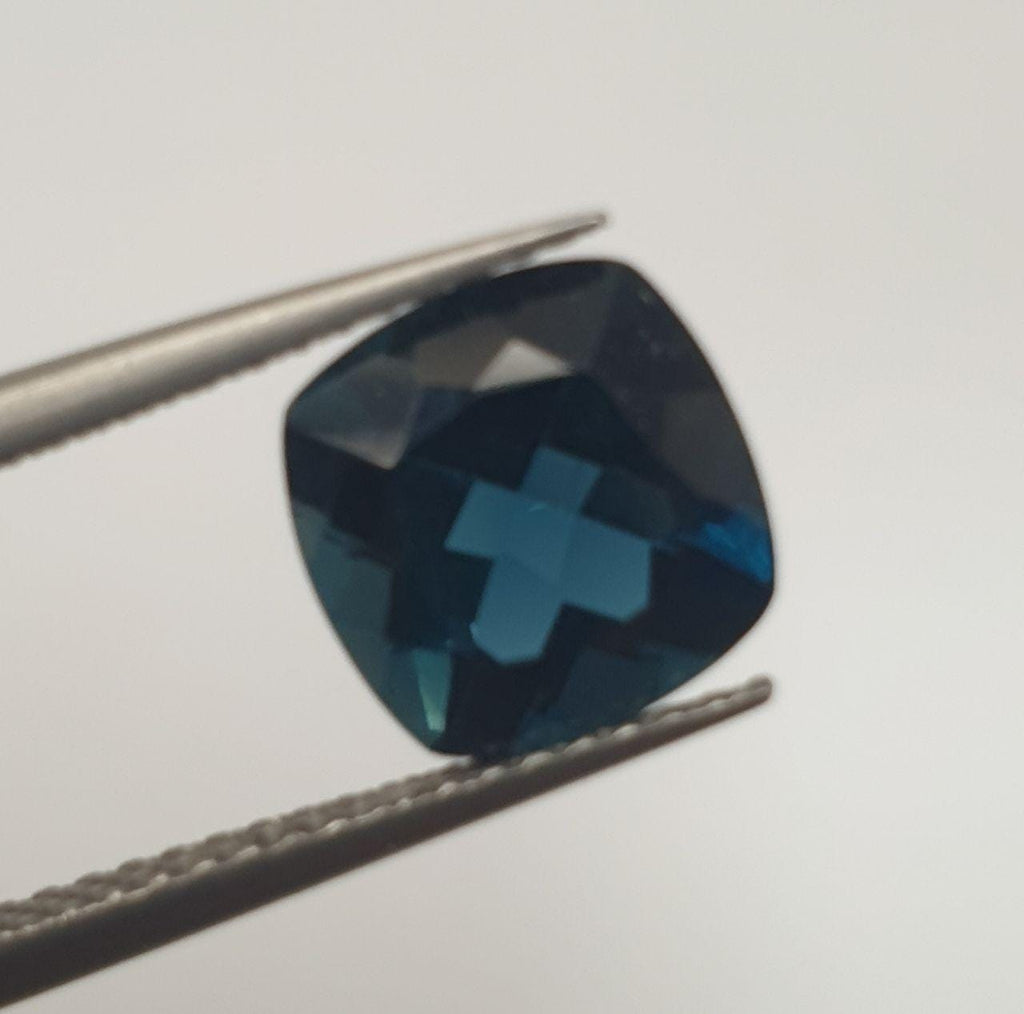 1 Pc London Blue Topaz Faceted Square 8.5mm 2.8 ct  Brilliant Cut - Natural Gemstone