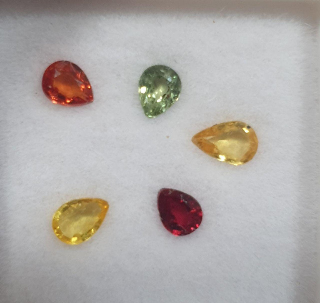 Lote de 5 zafiros multicolores facetados en forma de pera de 4-5 x 3 mm (5 unidades) - Paquetes de piedras preciosas - Piedras sueltas al por mayor - Gemas naturales