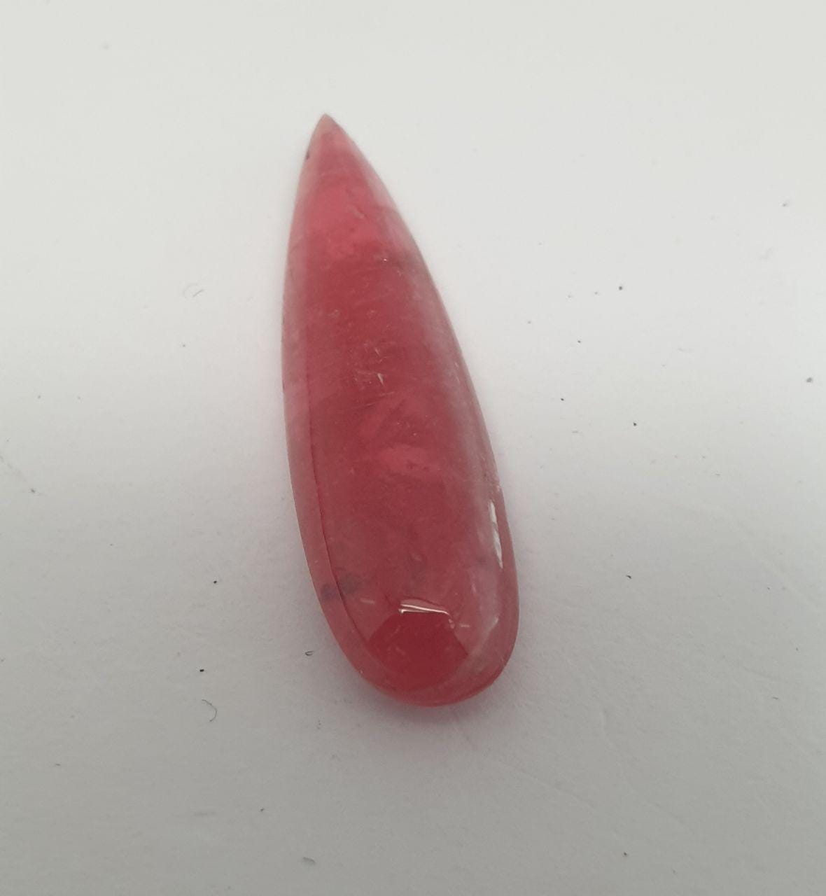 Rodonita roja de manganeso extraída de tierras raras, con forma de lágrima grande, 29,3 x 8,5 mm, 11,8 ct - Única en su tipo