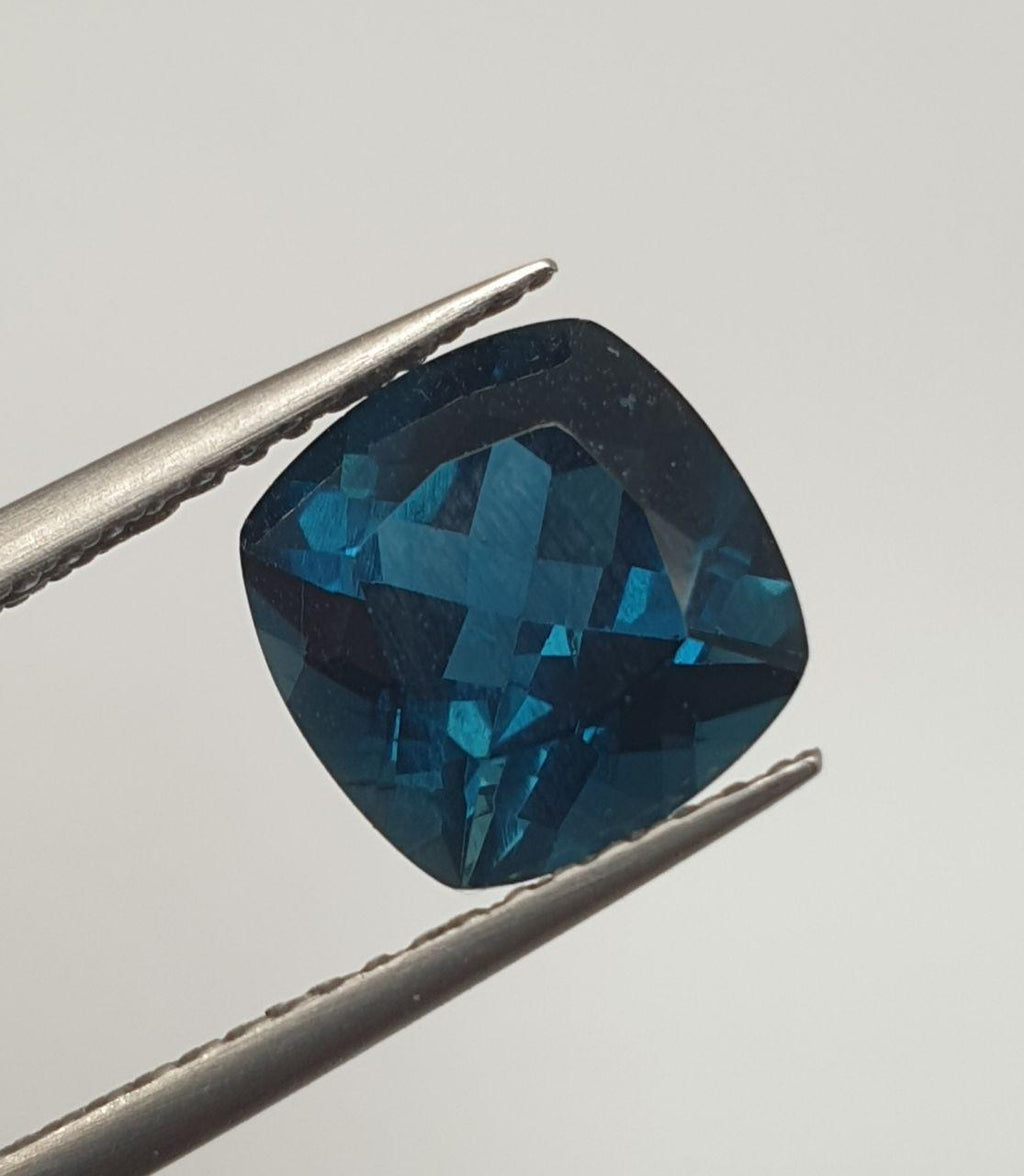 1 Pc London Blue Topaz Faceted Square 8.5mm 2.8 ct  Brilliant Cut - Natural Gemstone