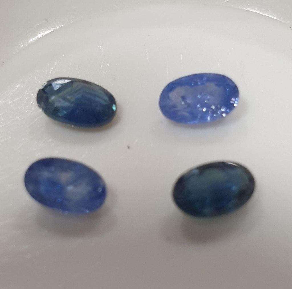 Lote de 4 zafiros azules naturales facetados ovalados de 5 x 3-3,2 mm - Gemas sueltas - Precio al por mayor - Gemas naturales