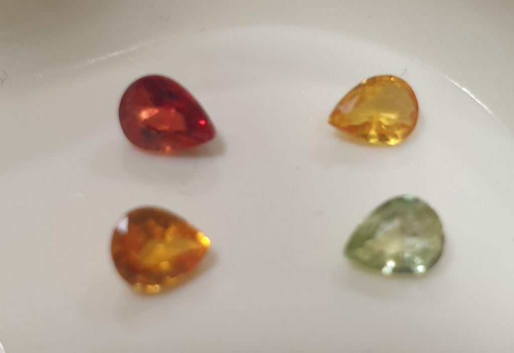 Lot de saphirs multicolores à facettes en forme de goutte 5x4mm (4 pièces) - Pierres précieuses en vrac - Prix de gros - Gemmes naturelles