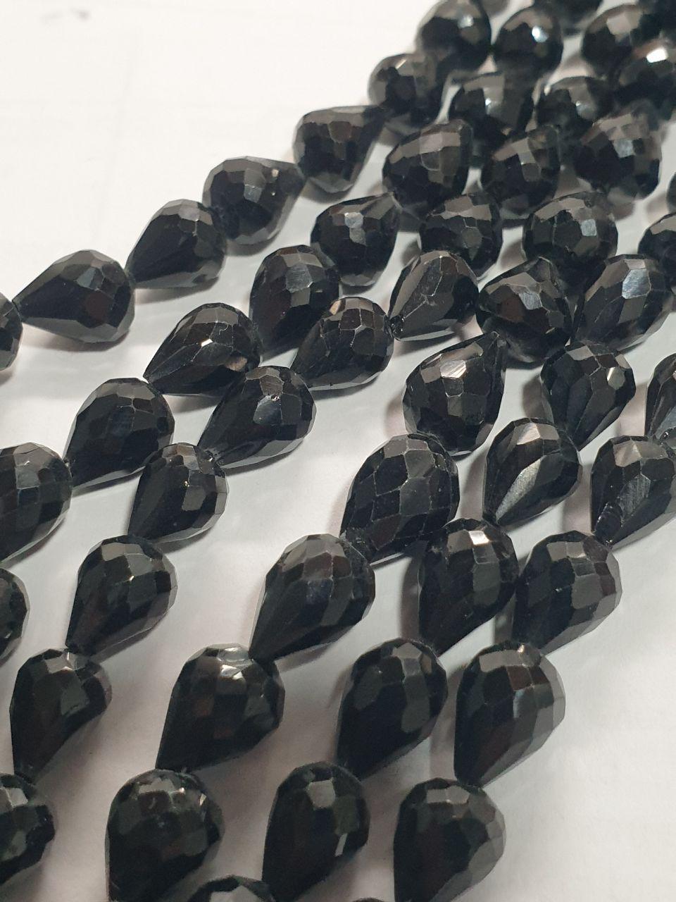 Perles en spinelle St à facettes en forme de goutte, 10 x 6 mm, 20 cm de long. Perles percées sur le dessus.