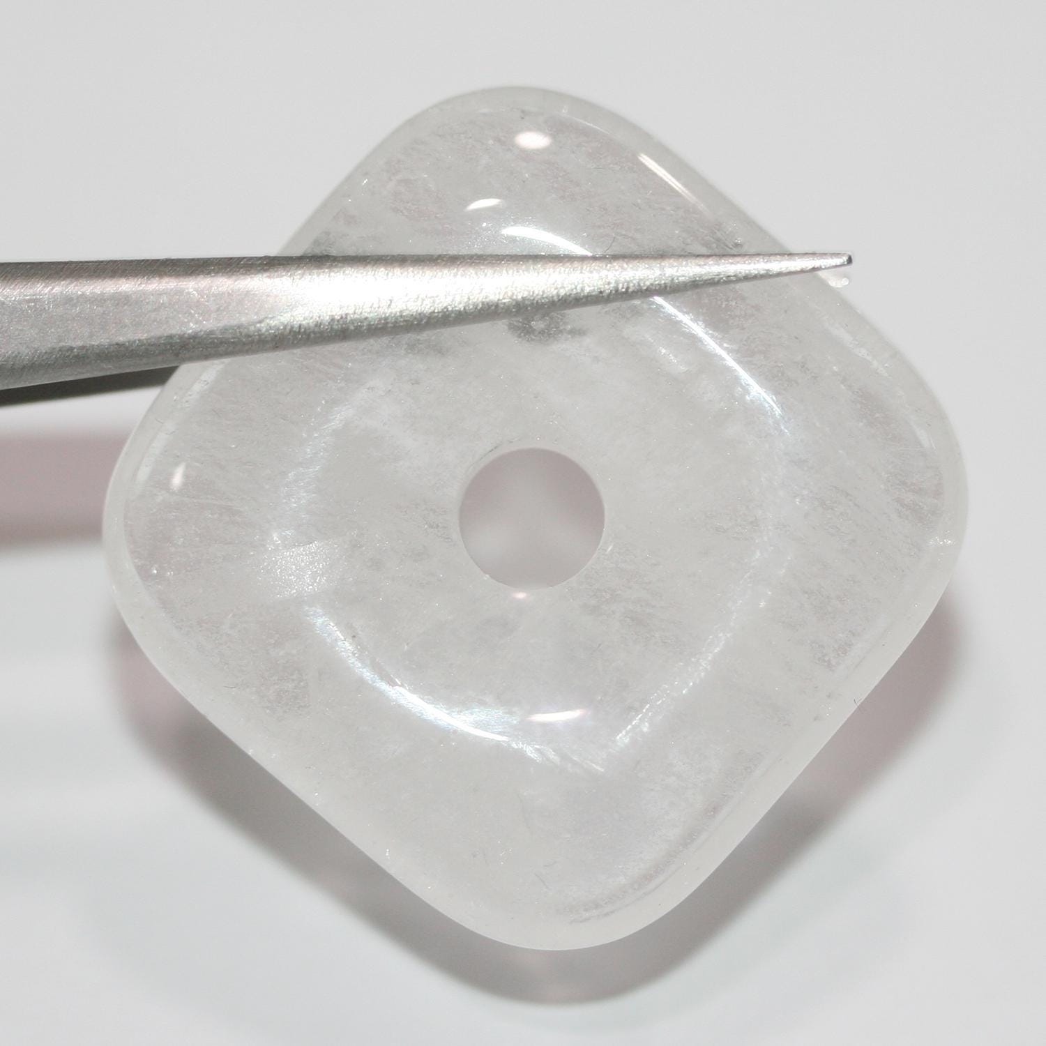 Pendentif carré lisse en quartz cristal de roche 30 mm