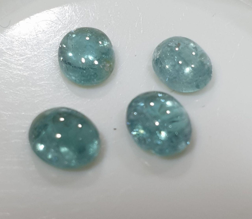 Lot de cabochons ronds de tourmaline bleue 5 x 4 mm (4 pièces) - Pierres précieuses en vrac - Prix de gros