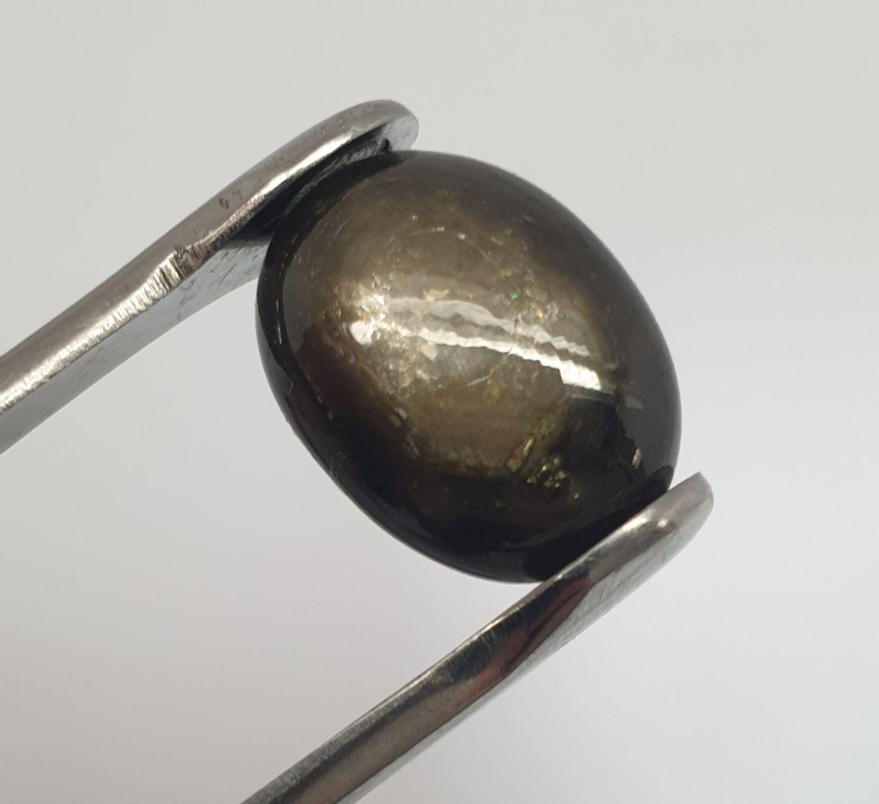 Black Star Sapphire Oval Cabochon 15.7x12mm(16.75ct.) Natural Sapphire-Wholesale Prices To Public