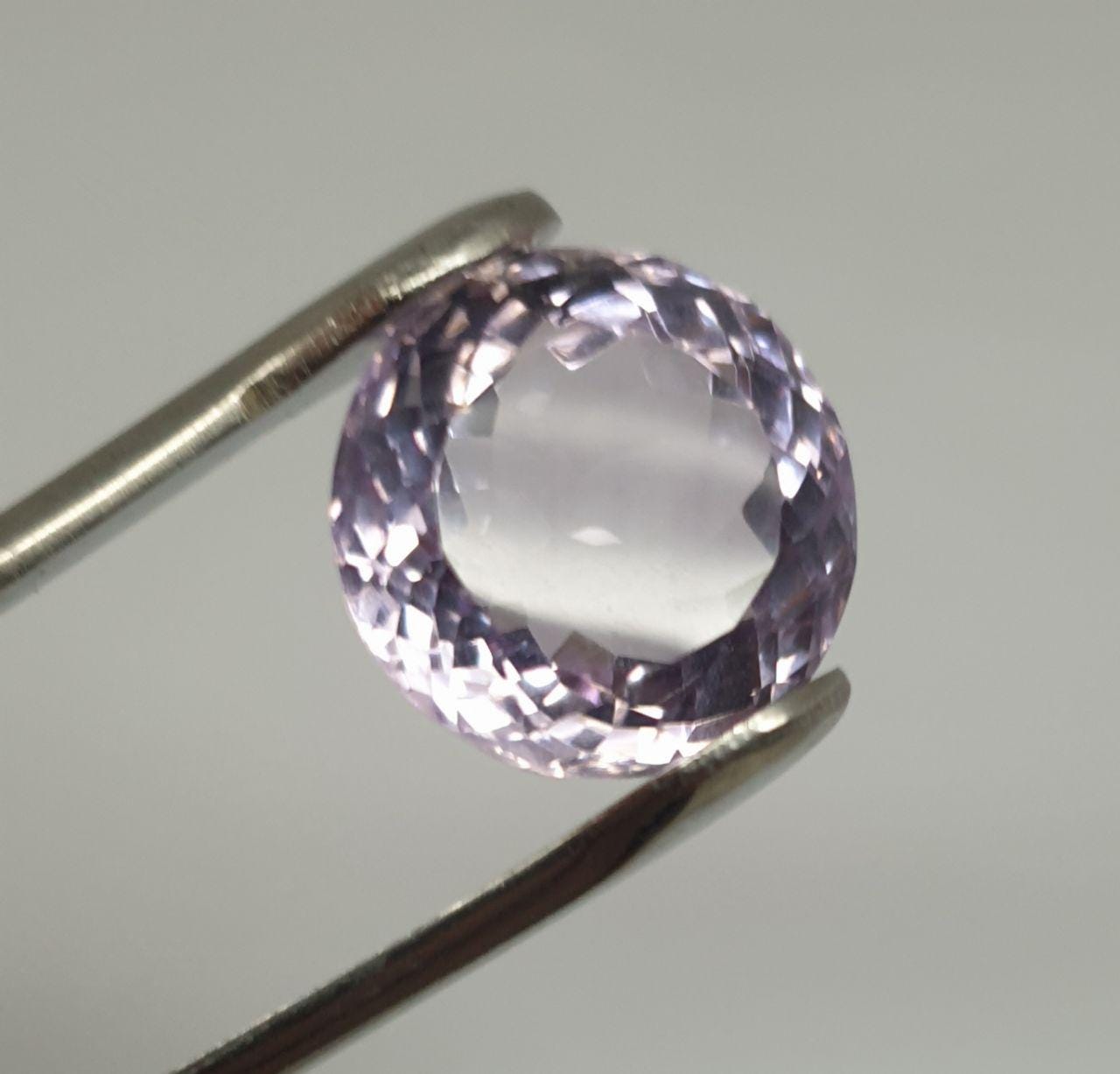Amatista rosa lavanda AAA única, talla redonda facetada de 16 mm - Piedra tallada (15,5 ct.) - Piedra natural