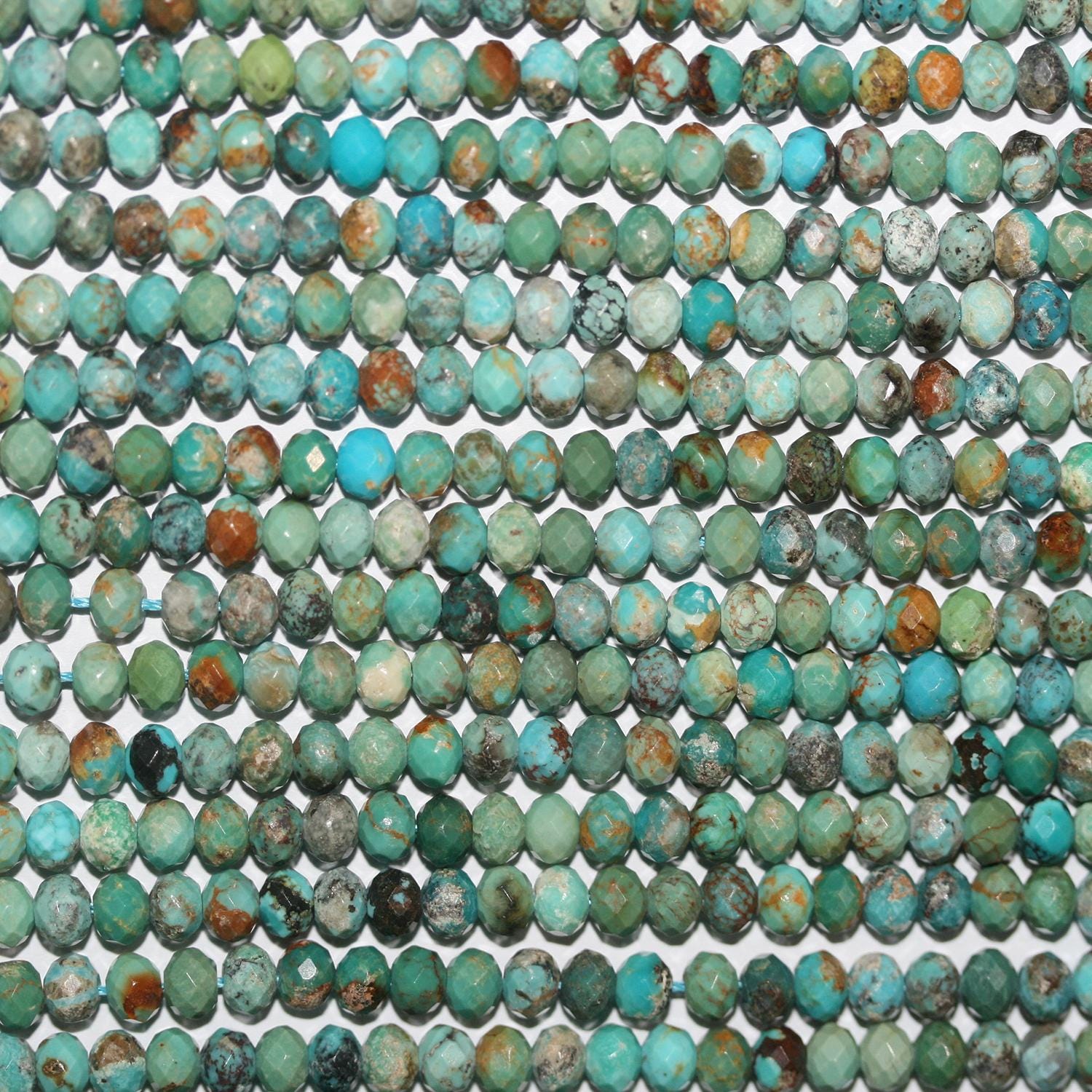 Perles rondelles à facettes en turquoise St de 15 pouces, 5 x 3,5 mm - Fil de 39 cm.