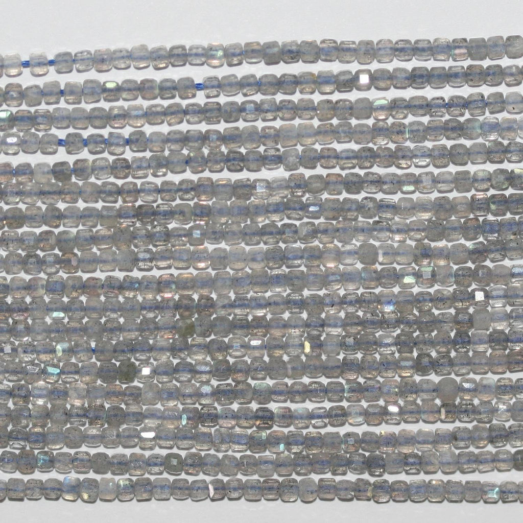 Perles cubiques à facettes en Labradorite de 15 pouces, 2 mm, brin de 39 cm.