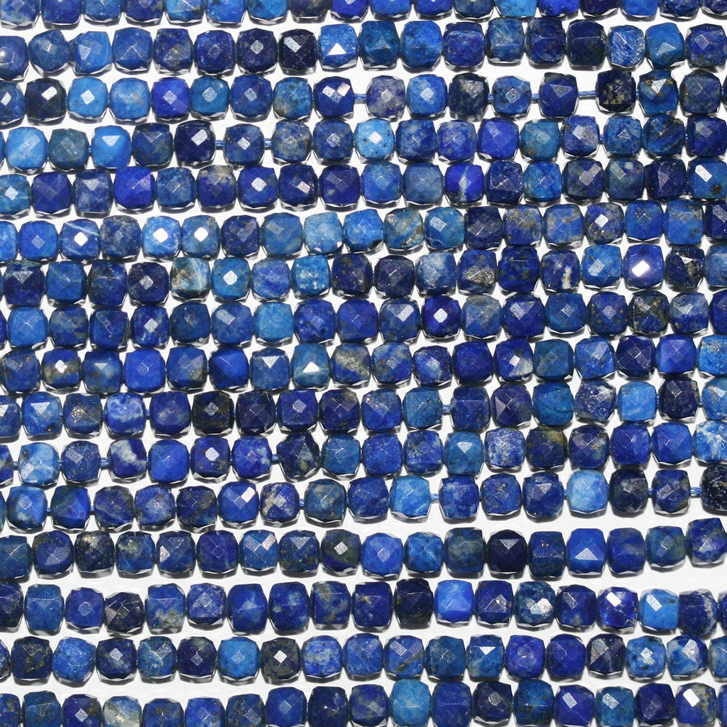 16" Cuentas de cubo facetadas de lapislázuli de San 4 mm - Hilo de 40 cm.