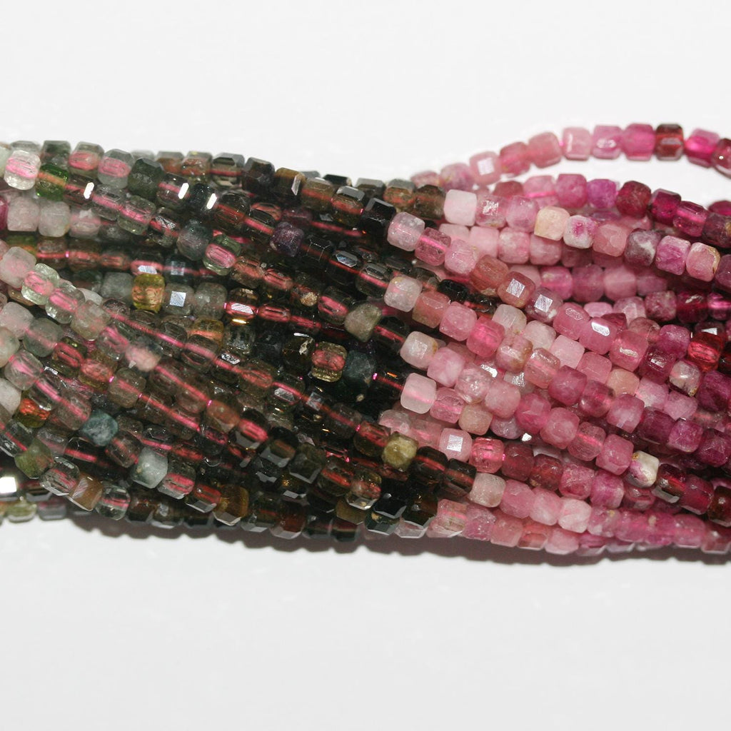 Perles cubiques à facettes en tourmaline St de 15 pouces, 3 mm - Fil de 39 cm.