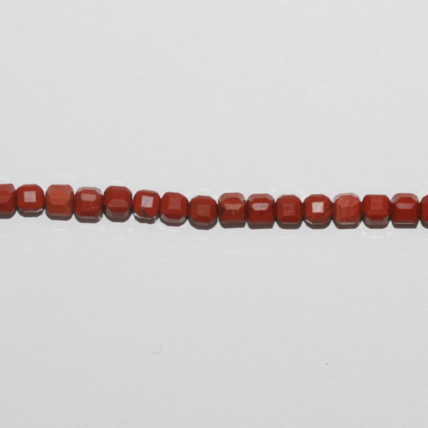 15" St Red Jasper Faceted Cube Beads 3mm.-Strand 39cm - Hard Gems