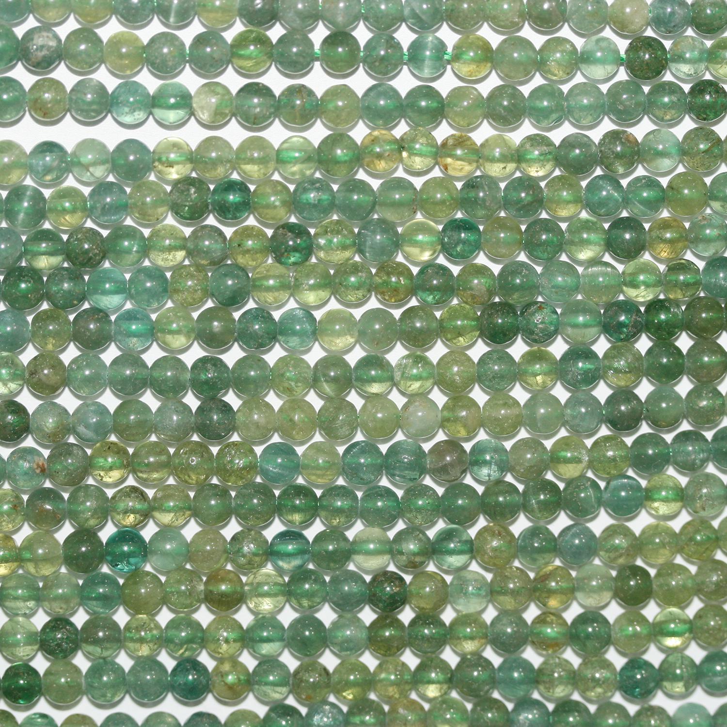 Perles rondes lisses en apatite verte, 15 pouces (4 mm) - Fil de 39 cm