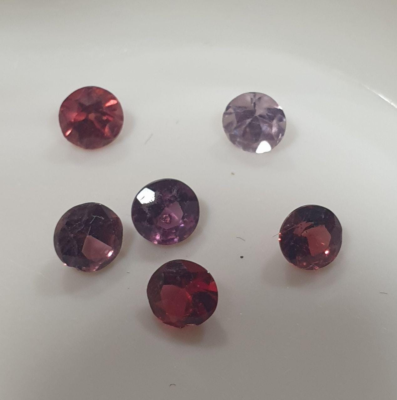 Lot de spinelles multicolores à facettes rondes de 3,5 mm (6 pièces) - Pierres précieuses en vrac - Prix de gros - Gemmes naturelles