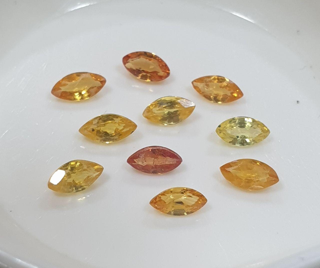 Lot de saphirs naturels de couleur jaune orangé, taille marquise 4x2 mm - Pierres précieuses en gros - Pierres naturelles pour la joaillerie
