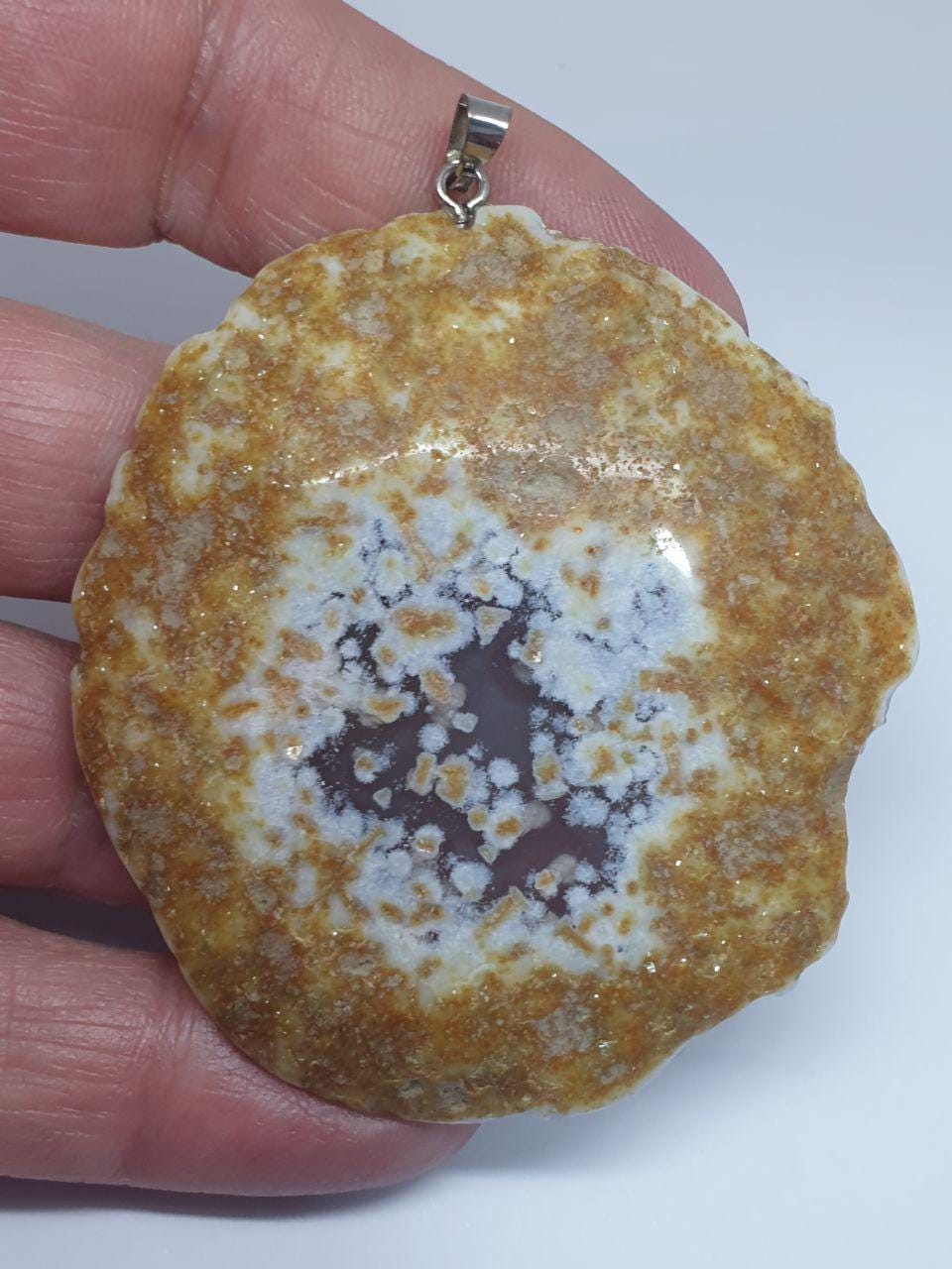 Pendentif en agate naturelle lisse avec inclusions rares, environ 62 x 56 mm - Pouvoir de guérison - Inclusions naturelles uniques