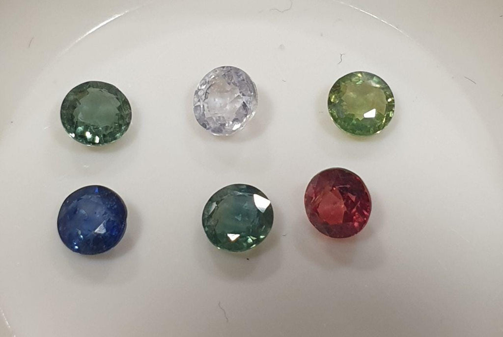 Lote de 6 zafiros multicolores calibrados de corte brillante redondo, zafiros verdes y morados de 3,6-3,7 mm - Genuinos - Lote al por mayor