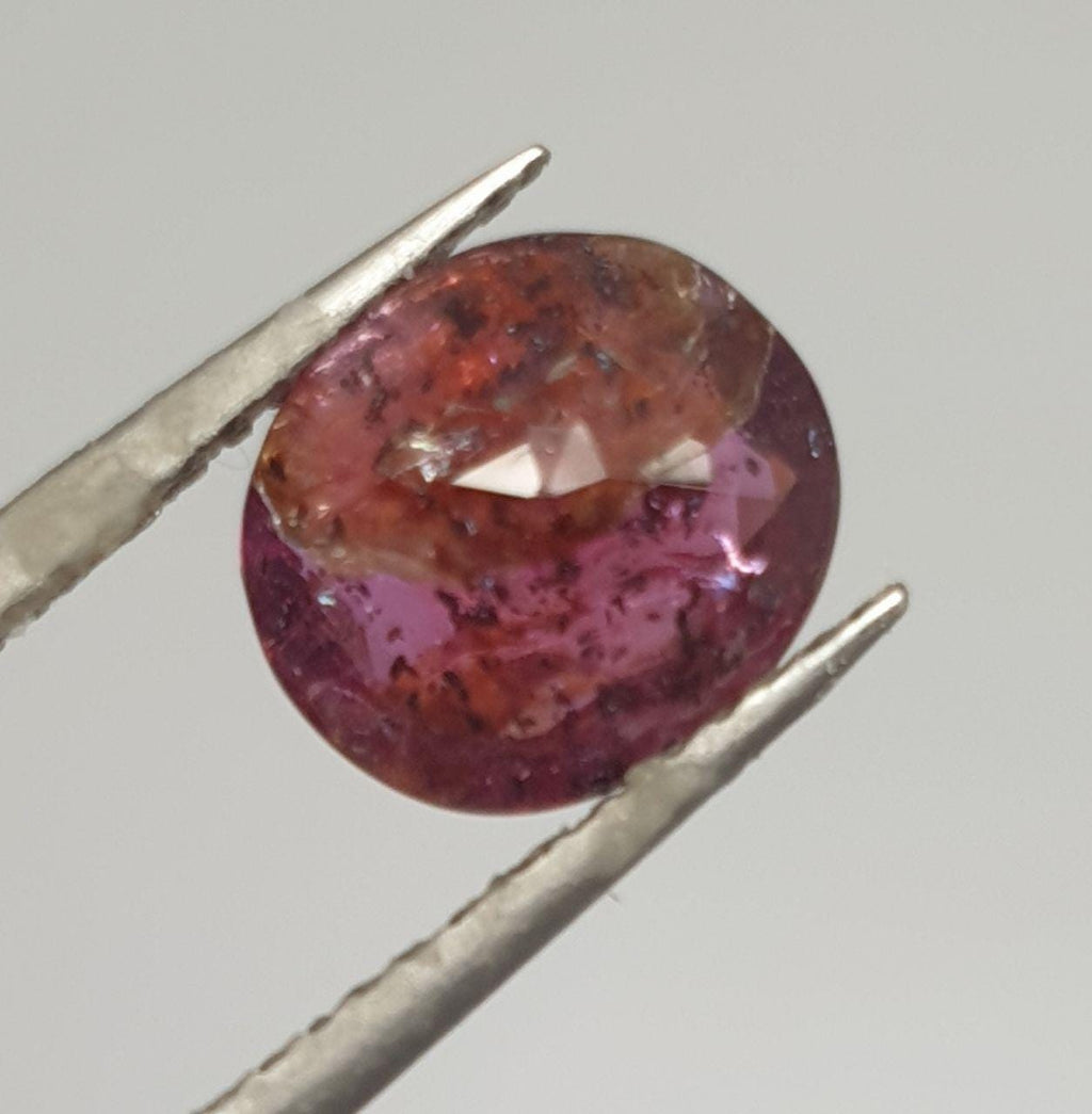 1 Pc Natural Top  Color Red Wine  Cherry Sapphire  Oval 8.8x7.8mm 2.3 cts Cut- Wholesale Gemstones- Natural Stones For Jewelry