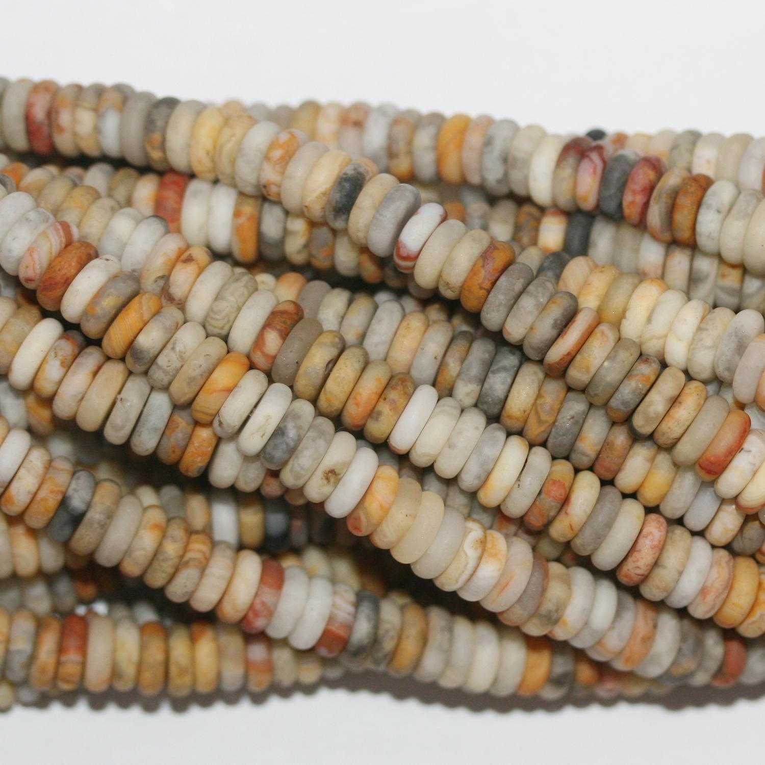 Perles rondelles lisses en agate folle St, finition mate, 15 pouces, 6 x 2 mm. - Fil de 39 cm.