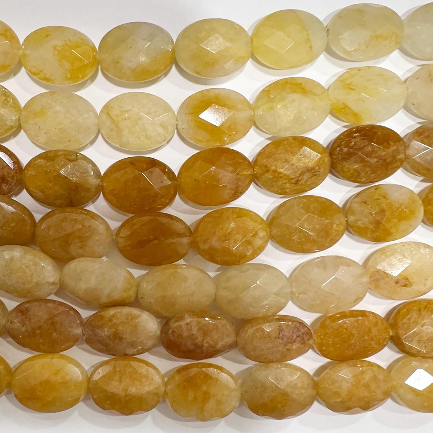 Cuentas ovaladas facetadas de jade amarillo de 16" (20 x 15 mm) - Hilo de 40 cm