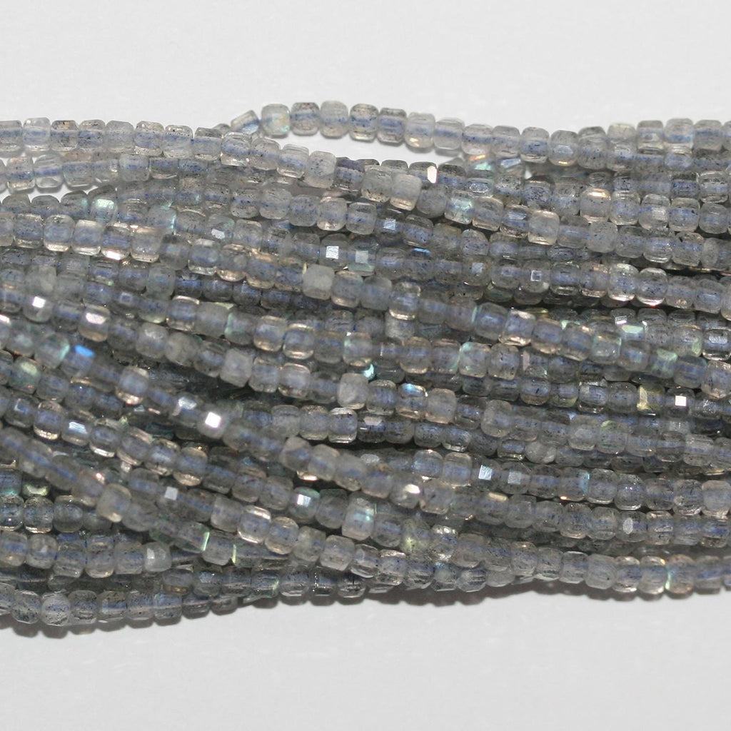 Perles cubiques à facettes en Labradorite de 15 pouces, 2 mm, brin de 39 cm.