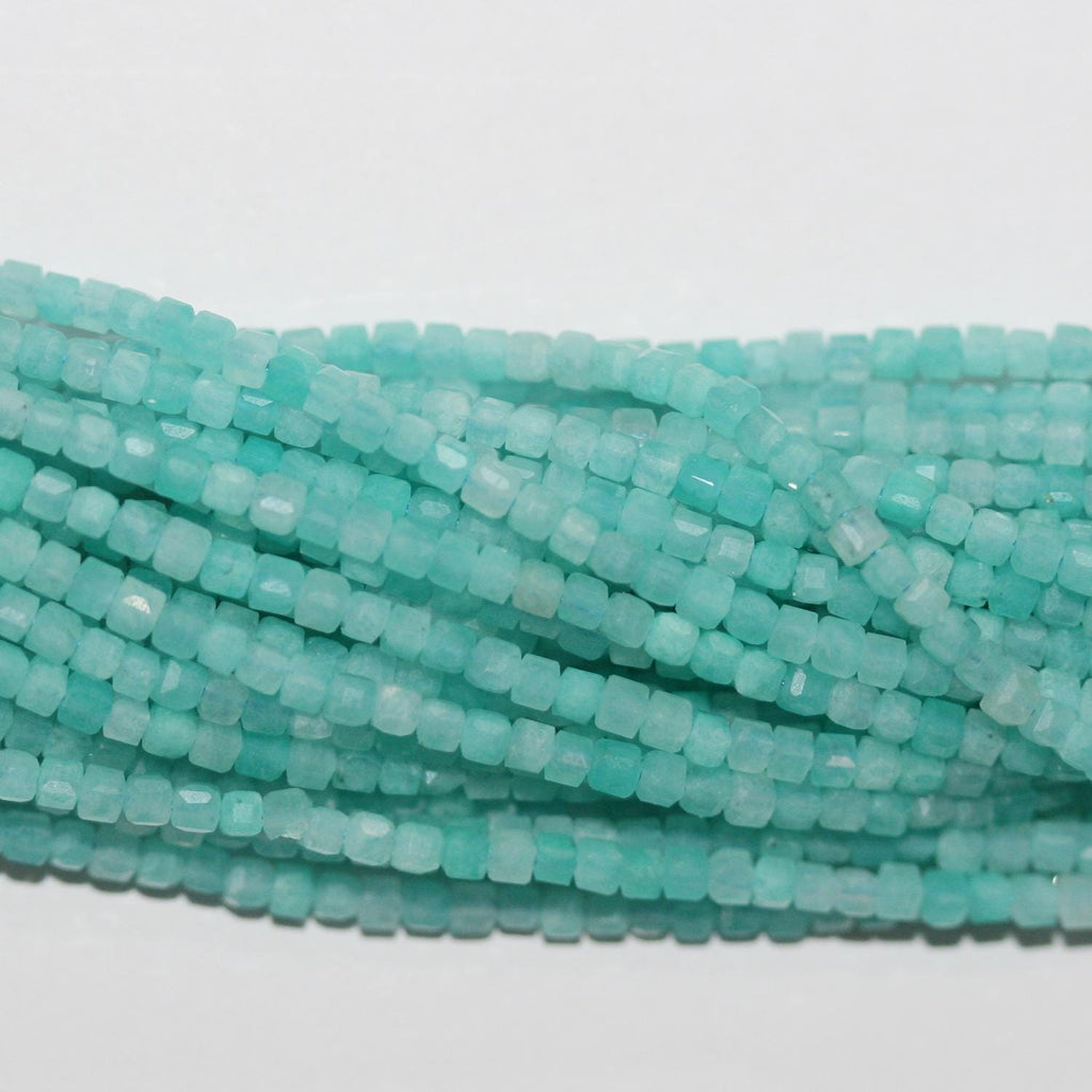 Perles cubiques à facettes en amazonite St de 15 pouces, 2 mm, brin de 39 cm.