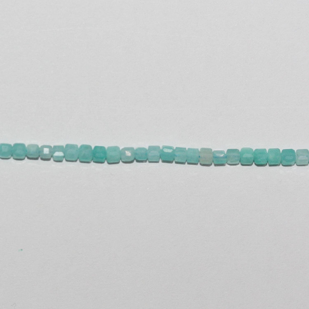 Perles cubiques à facettes en amazonite St de 15 pouces, 2 mm, brin de 39 cm.