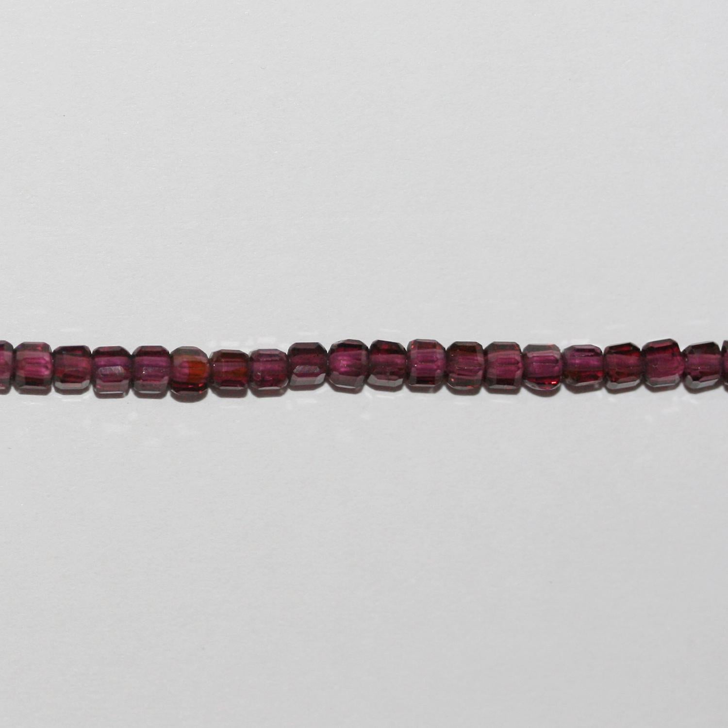 Perles cubiques à facettes en grenat rhodolite St de 15 pouces, 2 mm, brin de 39 cm.