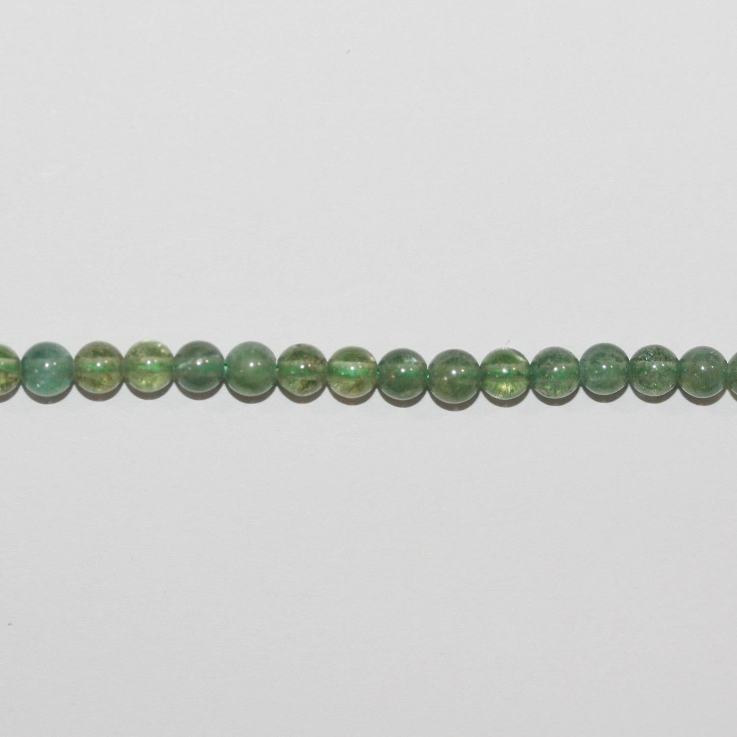 Perles rondes lisses en apatite verte, 15 pouces (4 mm) - Fil de 39 cm