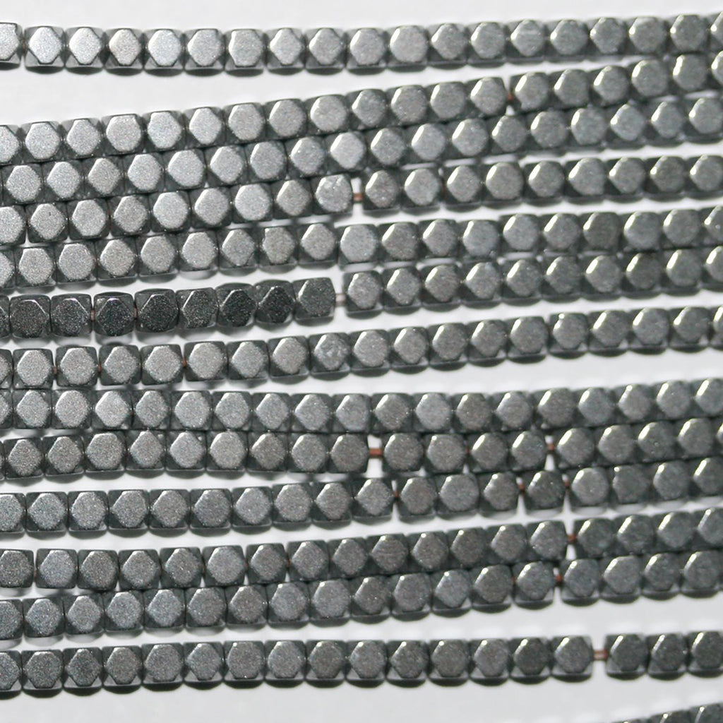 16" St Silver Hematite Faceted Cube Beads 2mm.-Strand 40cm - Hard Gems
