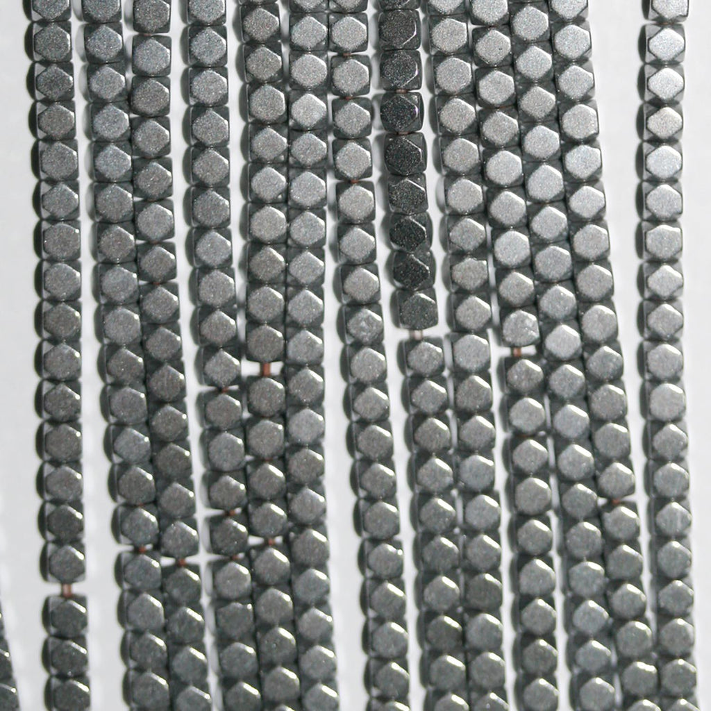 16" St Silver Hematite Faceted Cube Beads 2mm.-Strand 40cm - Hard Gems