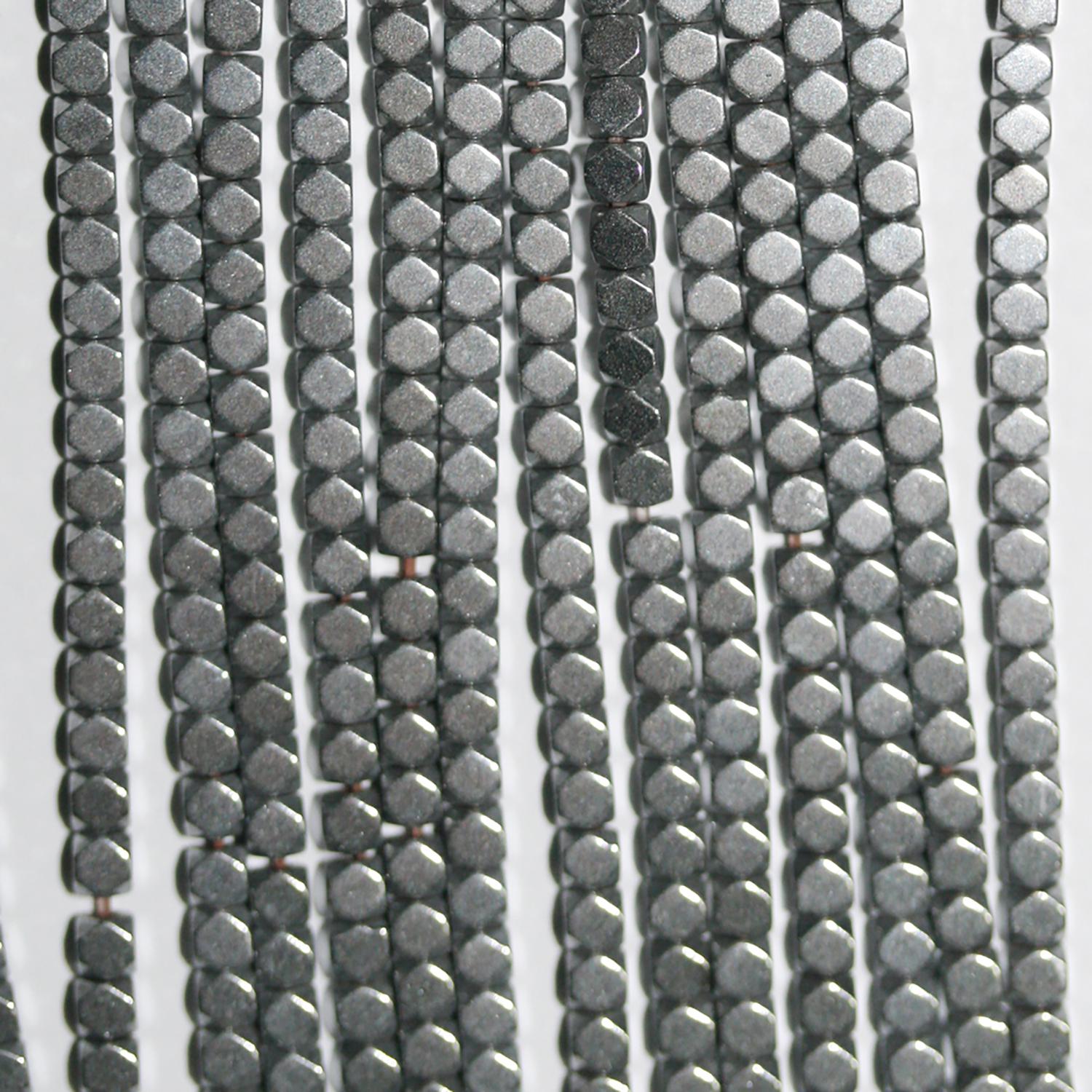 16" St Silver Hematite Faceted Cube Beads 2mm.-Strand 40cm - Hard Gems