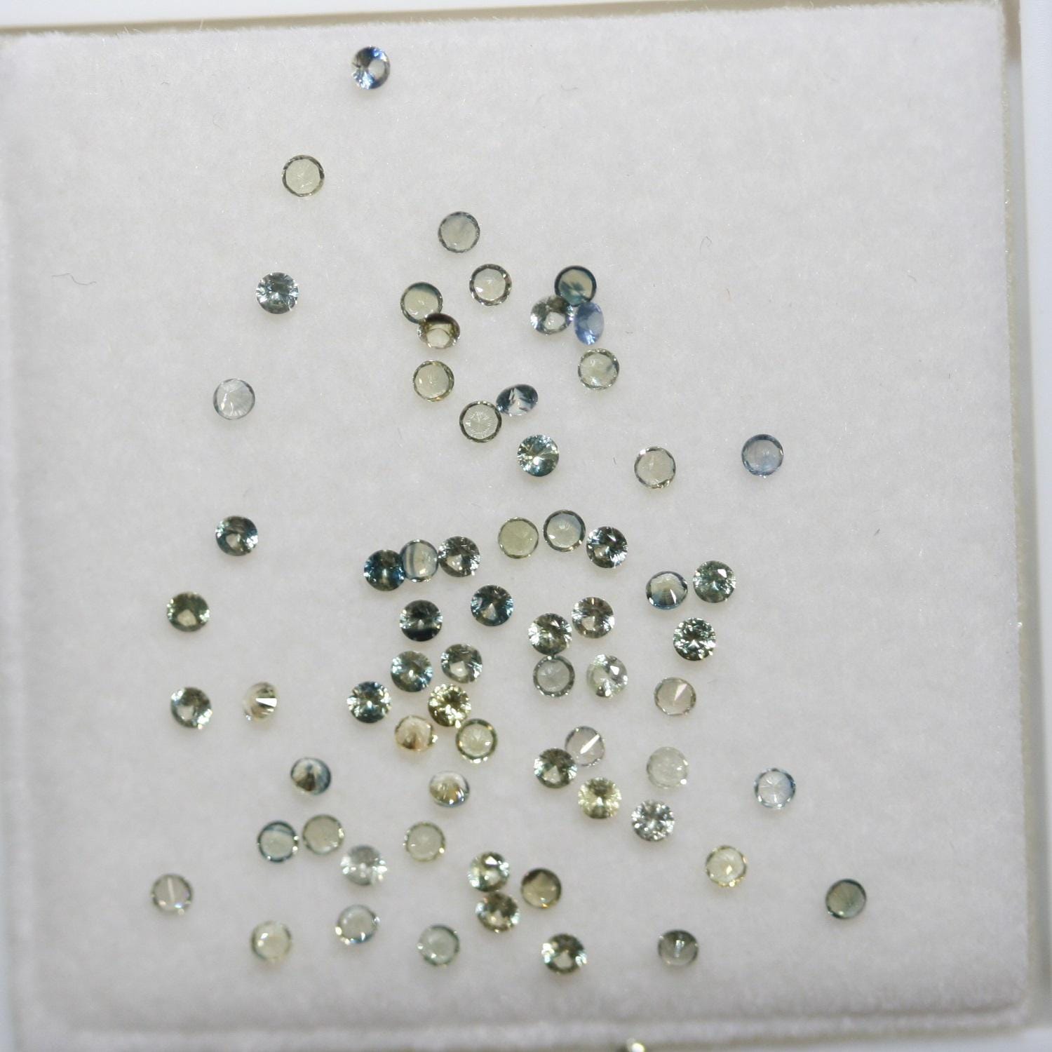 Green Sapphire Faceted Round Lot 1.5mm. Approx.- 1 Carat Lot - Hard Gems