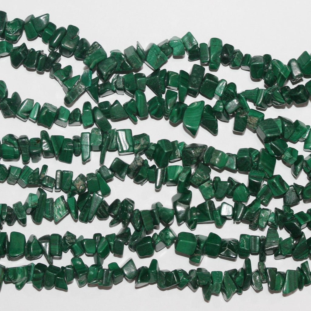 Chips de malaquita Santa de 34", cuentas irregulares y lisas de 6 a 8 mm, aprox. - Hilo de 85 mm.