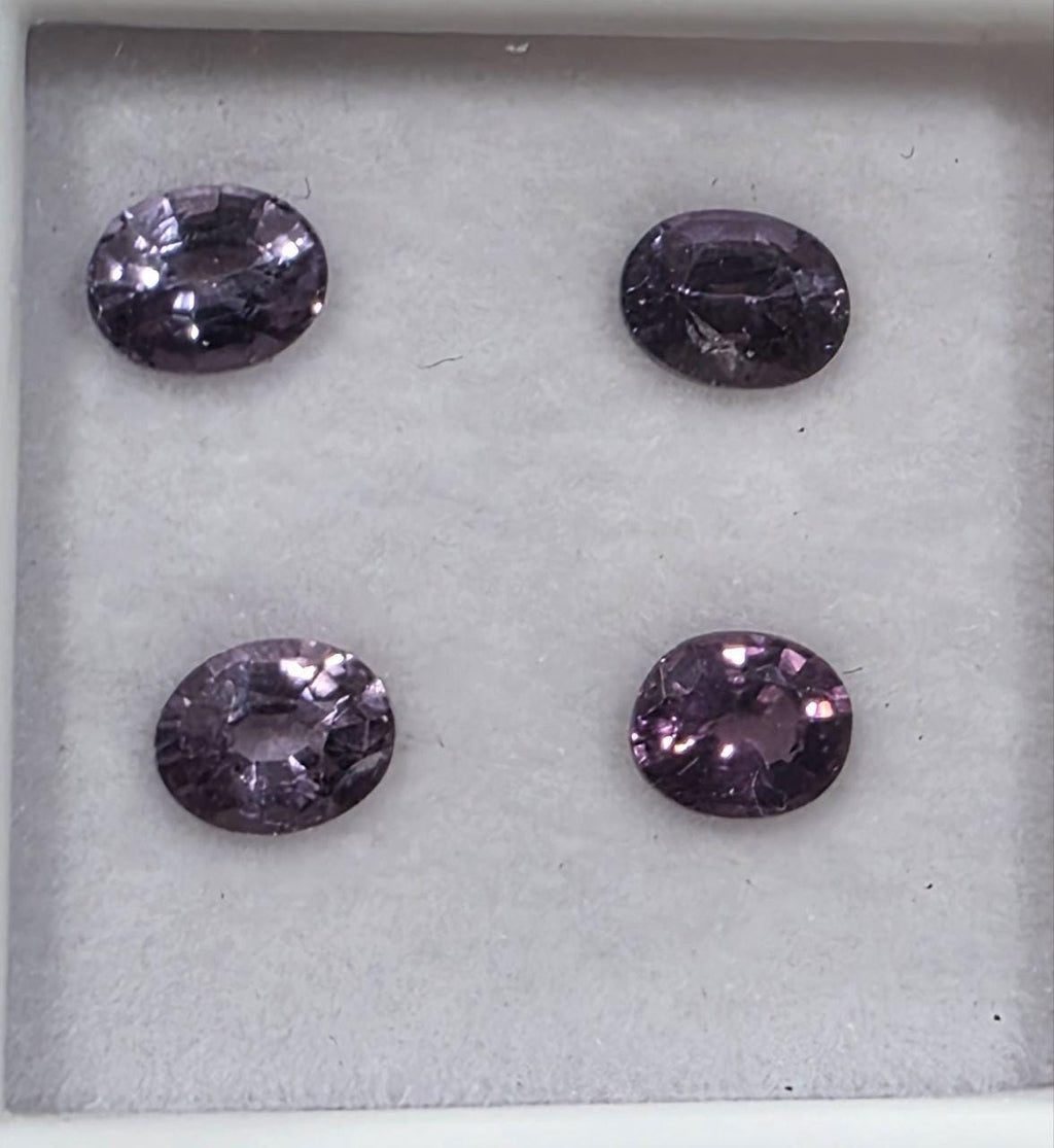 Lote de espinelas multicolores facetadas ovaladas de 5-5,5 x 4 mm (4 piezas) - Paquetes de piedras preciosas - Piedras sueltas al por mayor - Gemas naturales