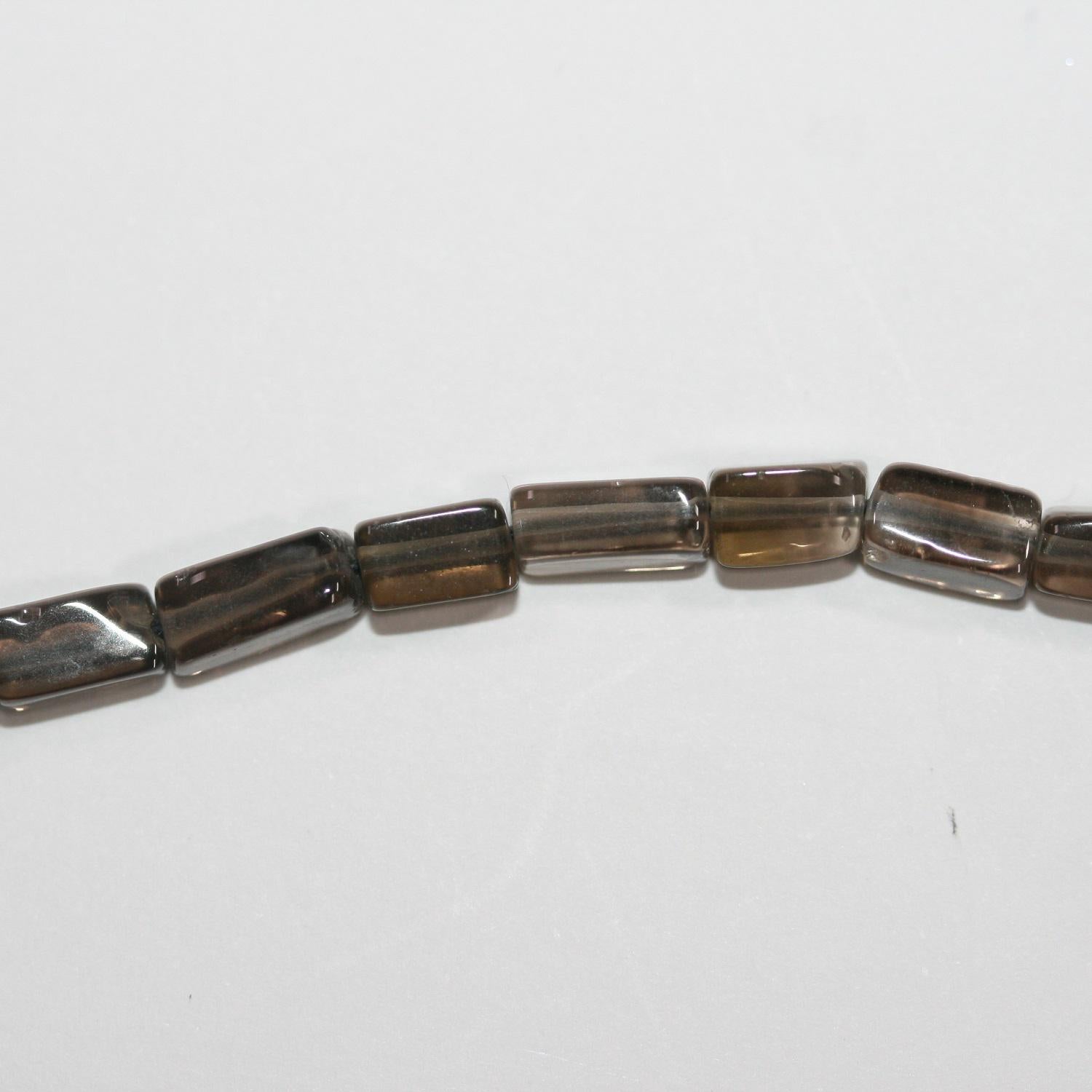 Perles de quartz fumé St. Smoky prismatiques lisses de 14 pouces (7 x 4 mm). Longueur du fil : 37 cm.