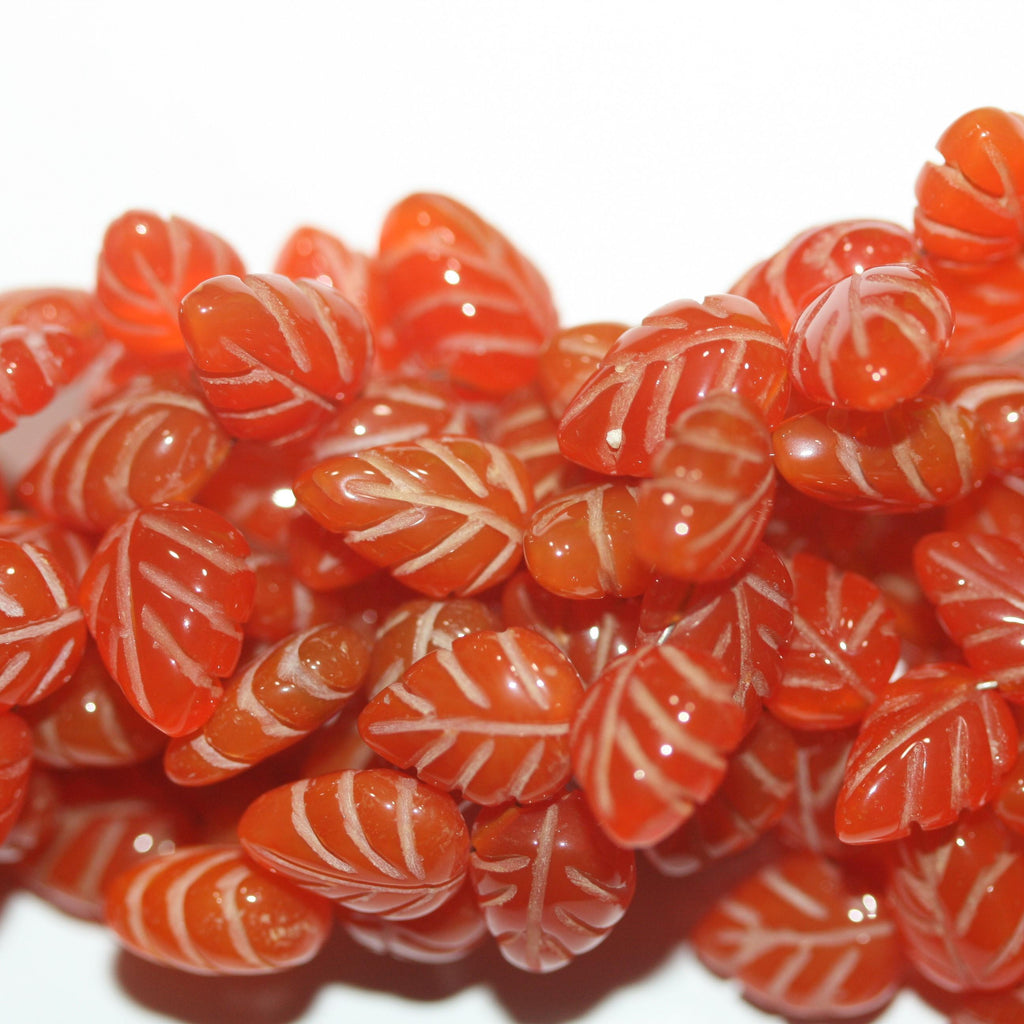 Cuentas de hoja de cornalina de 8" (12 x 8 mm). Aprox. - Hilo de 20 cm. - Artículo 15027