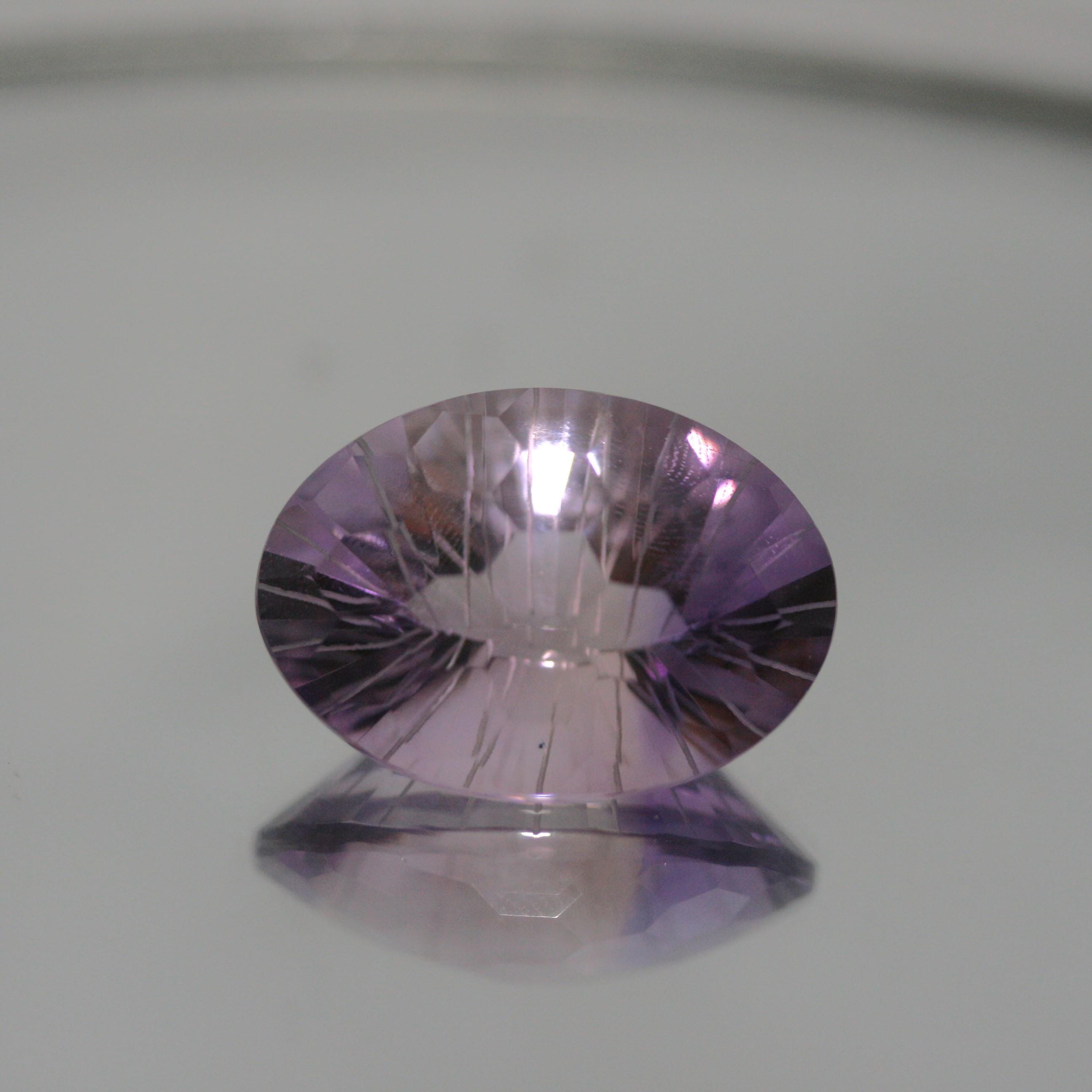 Amatista AAA única en su tipo, talla elegante ovalada, 23,5 x 17 mm. - Piedra tallada - (25,63 ct.) - Piedra natural